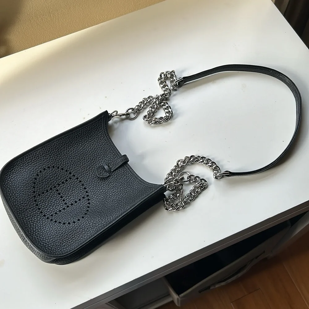 Silver and black leather strap for purse - Picture 2 of 6